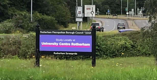 Roundabouts and Boundary Sign Advertising - Planning & Buying Experts -